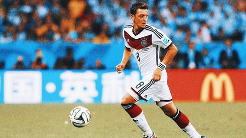 PREMIER LEAGUE Trending Image: Former Germany midfielder Mesut Özil retires at 34